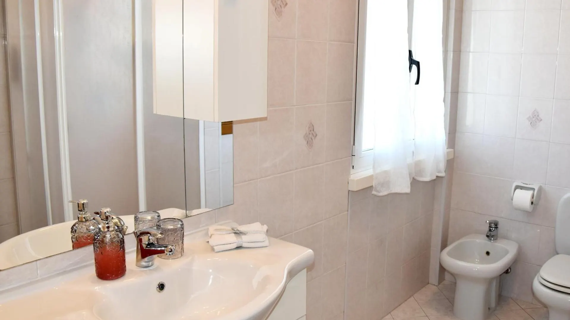 Apartment Appartamento La Rondine Torre del Lago Puccini